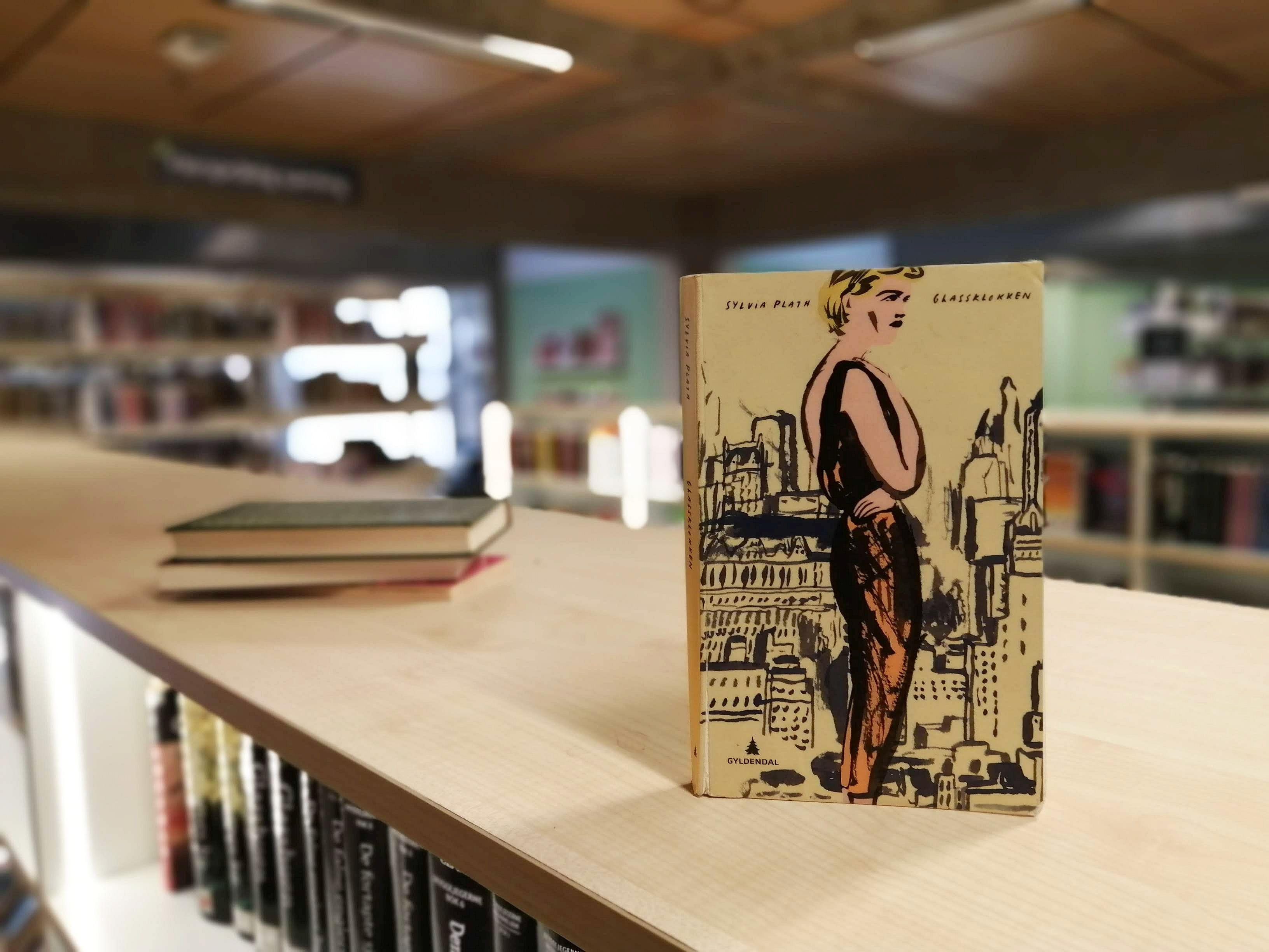 Glassklokken av Sylvia Plath