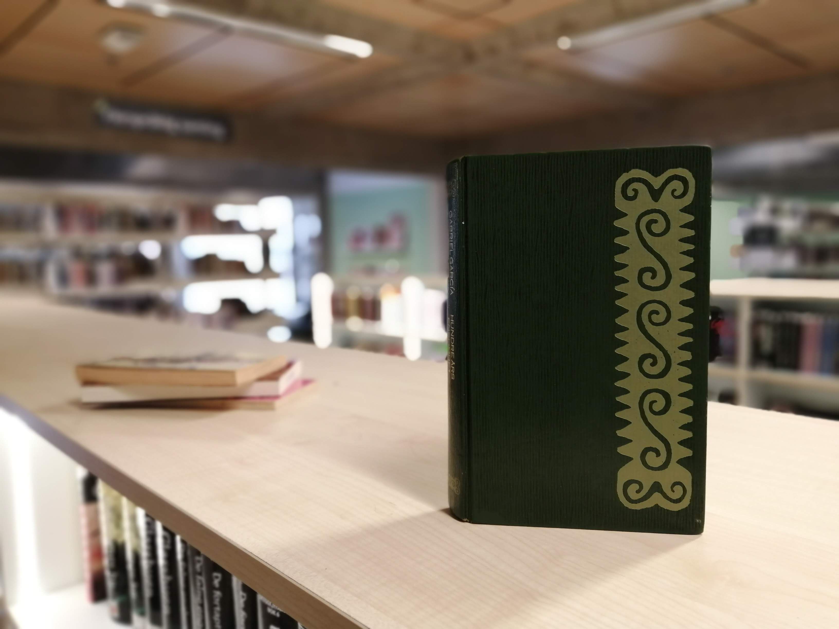 Hundre års ensomhet av Gabriel García Márquez