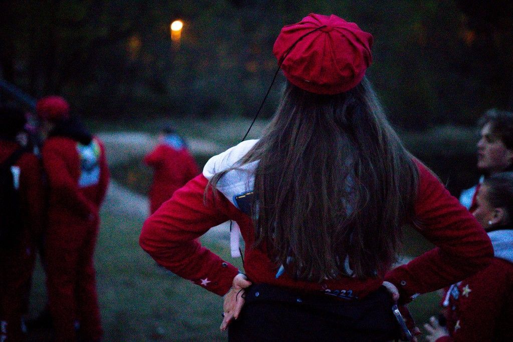 Foto av rødruss med russedress og russelue.