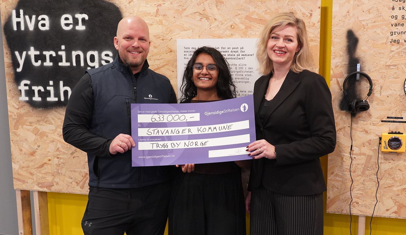 Foto: Tommy Thidesen fra Gjensidigestiftelsen, Mayuri Swaminathan fra Sølvberget og Marianne Wulfsberg Hovdan, Ytringsfrihetsbyen Stavanger.