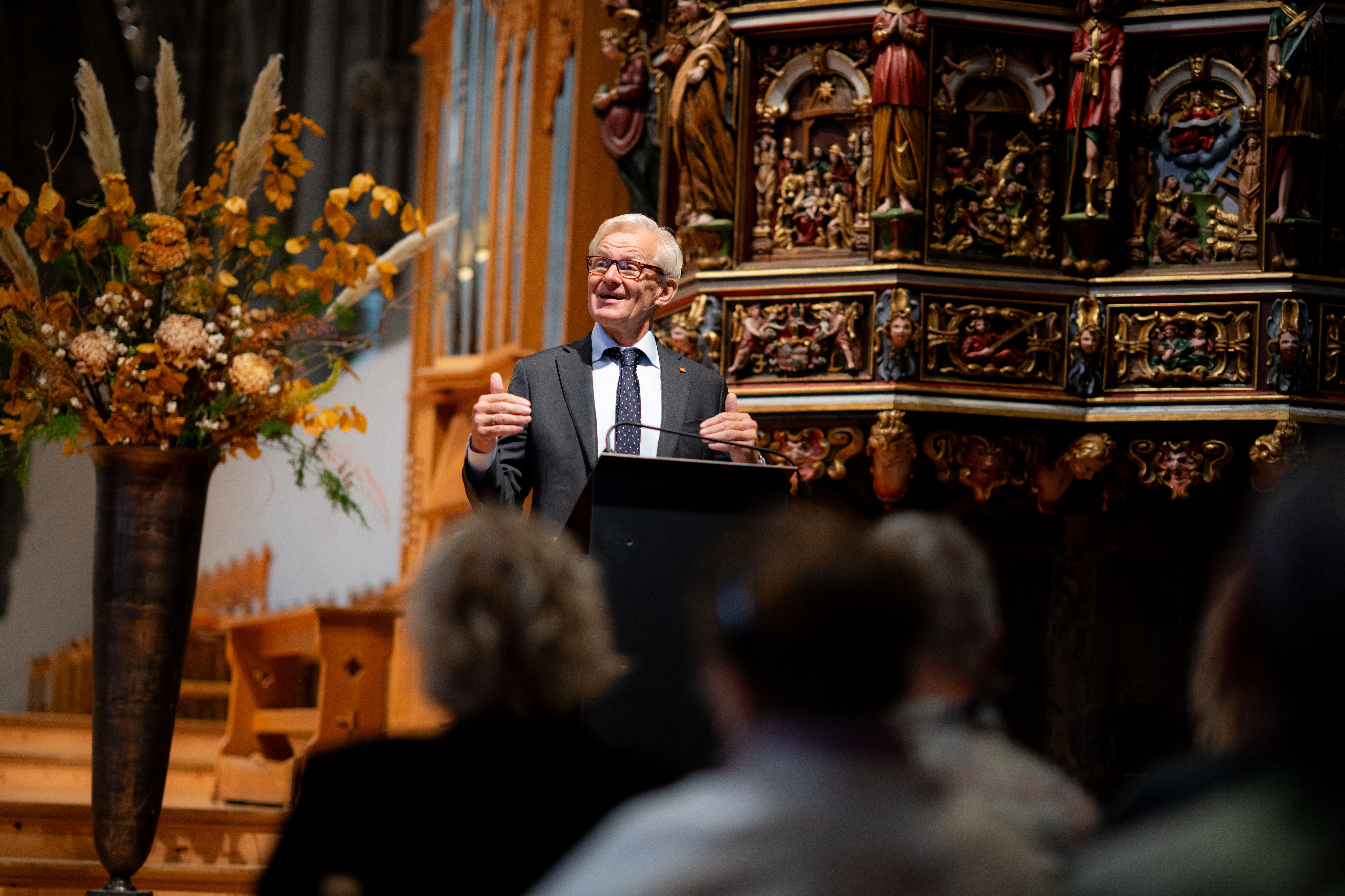 Jan Egeland i Stavanger domkirke: Foto: Hayat Al Sharif