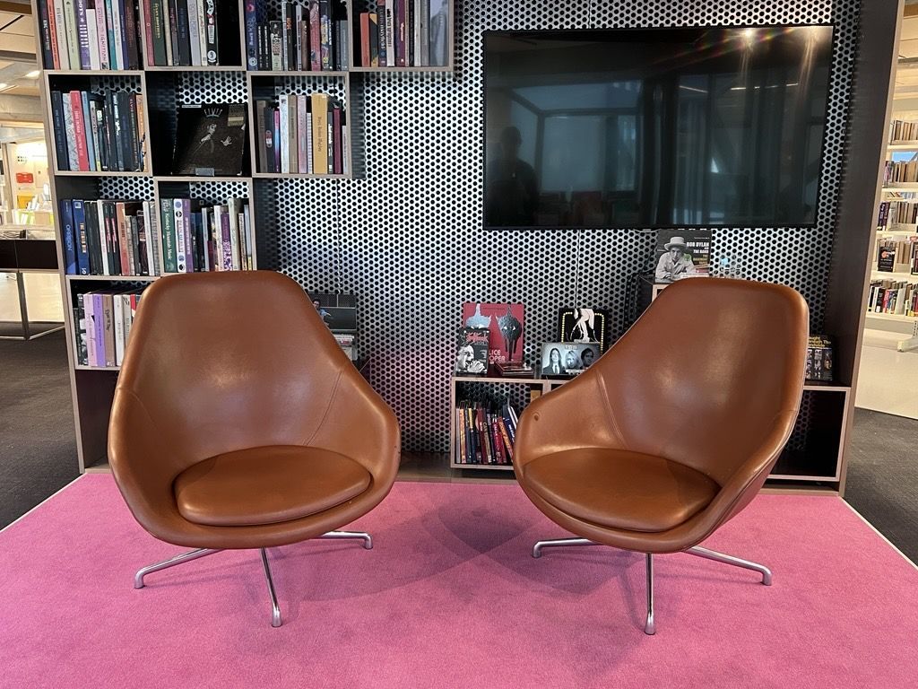 Musikkveggen i biblioteket 3. etasje. 