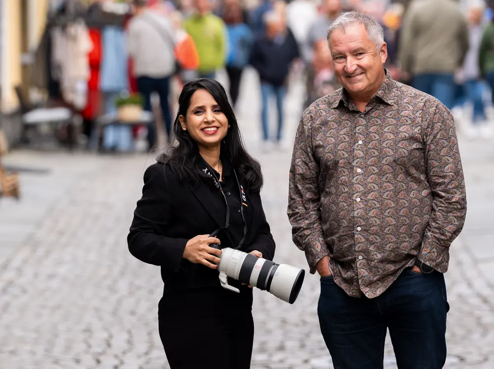Hayat Al-Sharif og Arild Inge Olsson ute i bybildet.