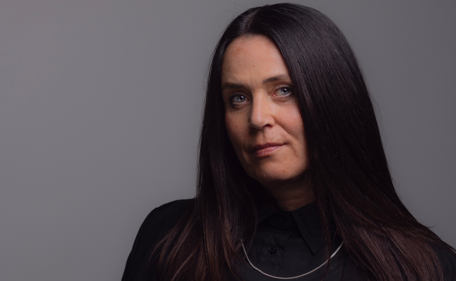 Forfatter Mette Moestrup, fotograf: Sara Gilbaldri Gyldendal foto 