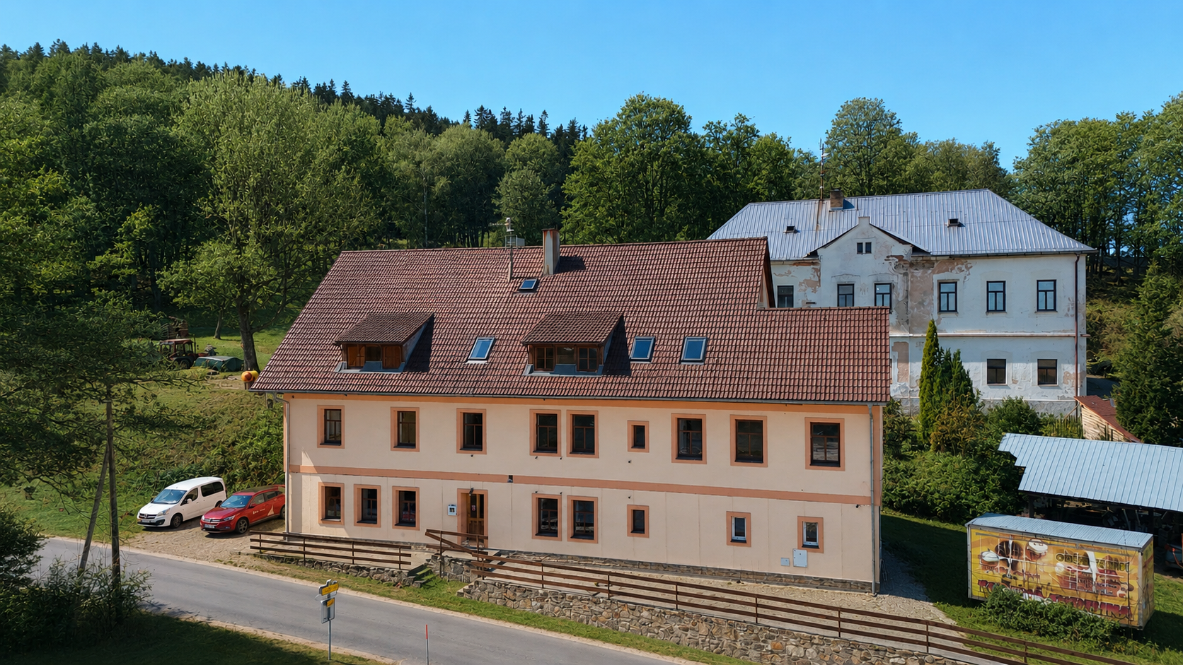 Prodej apartmánového domu 600 m2 , pozemek 714 m2-  České Žleby