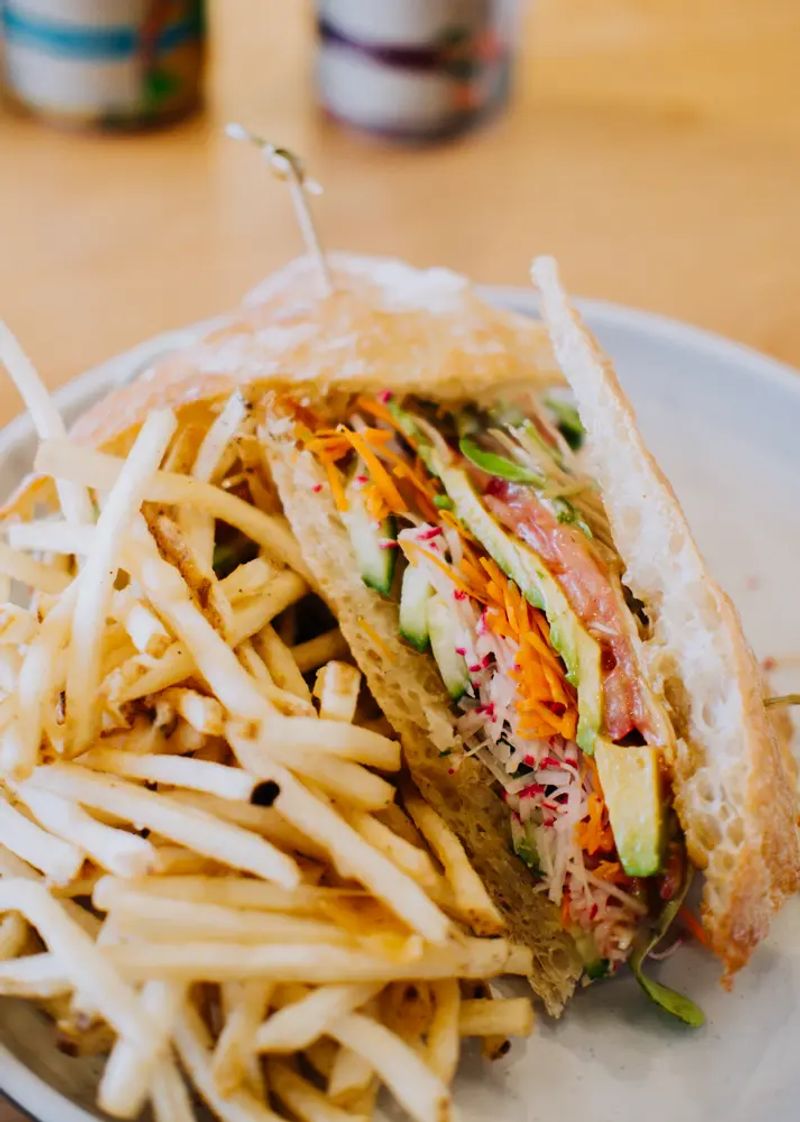 HOMA Cafe Atmosphere