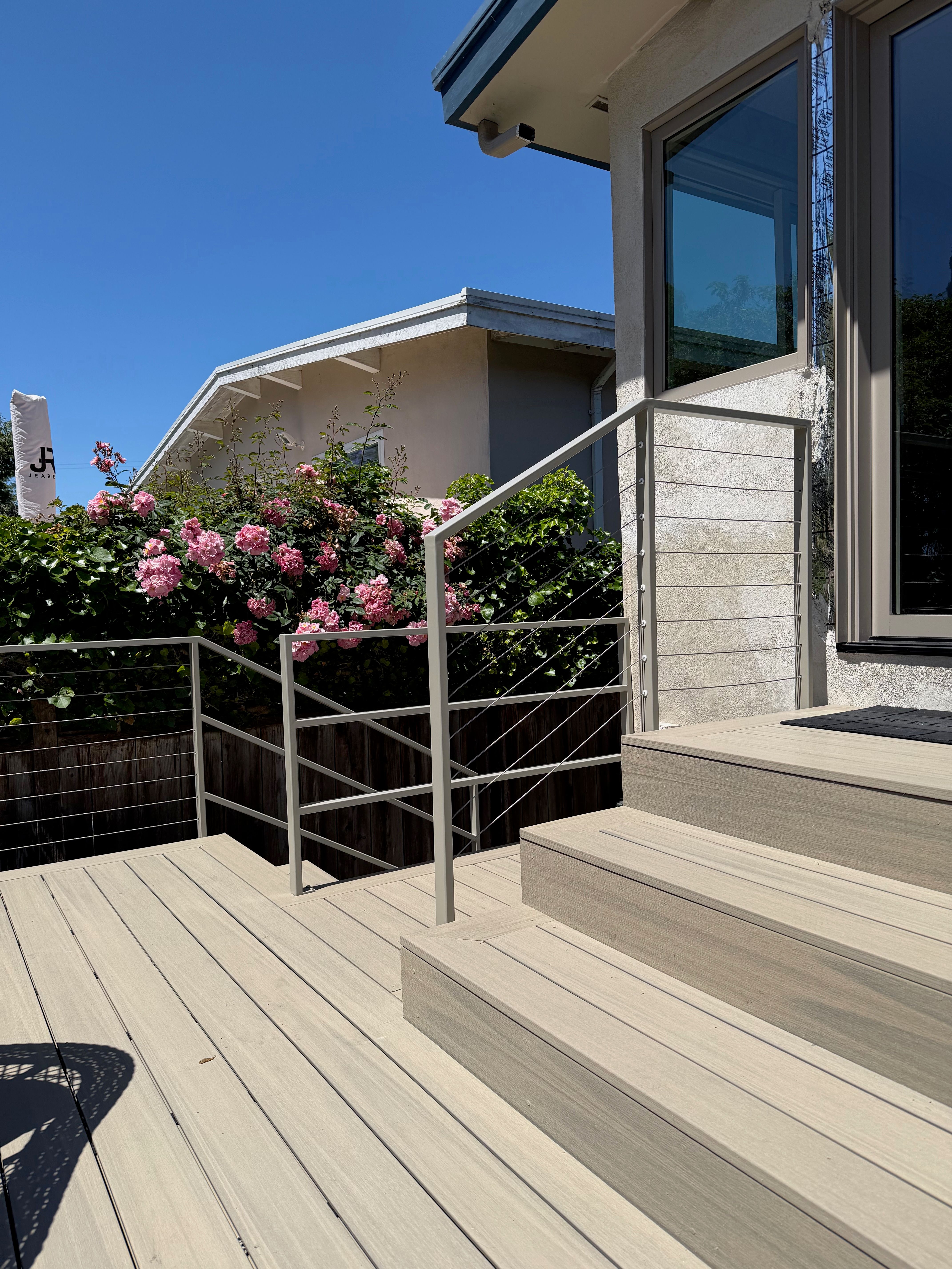 El Cerrito Mixed Cable Rail and Horizontal Slat Railings