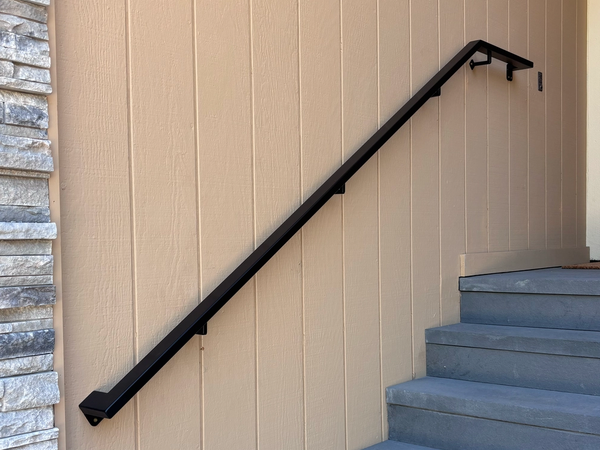 Pleasant Hill Traditional Stair Handrail