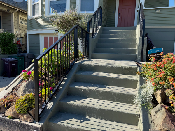 Oakland Custom Standard and Ornamental Picket Stair Railing