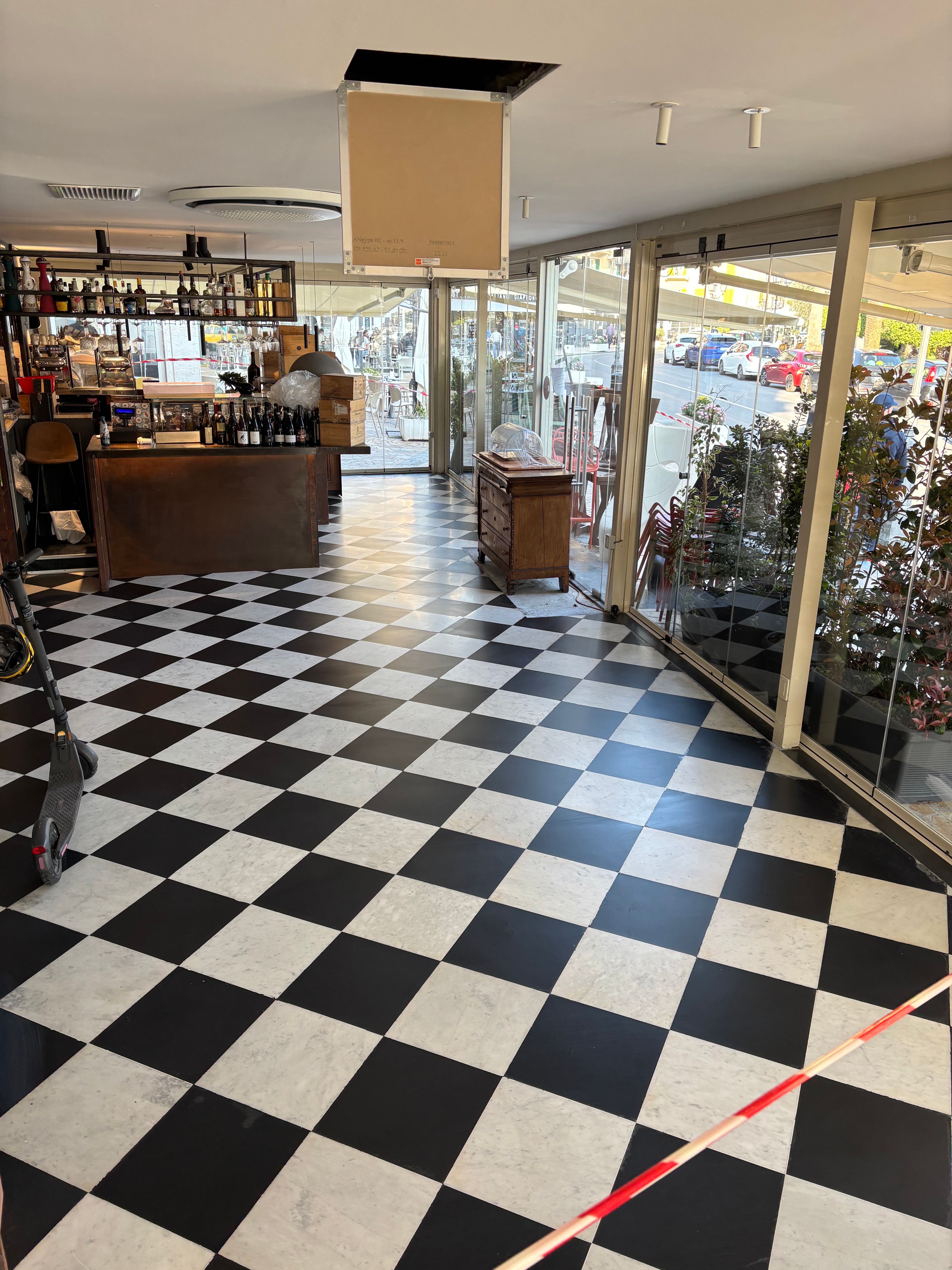 Lucidatura hotel - fase finale