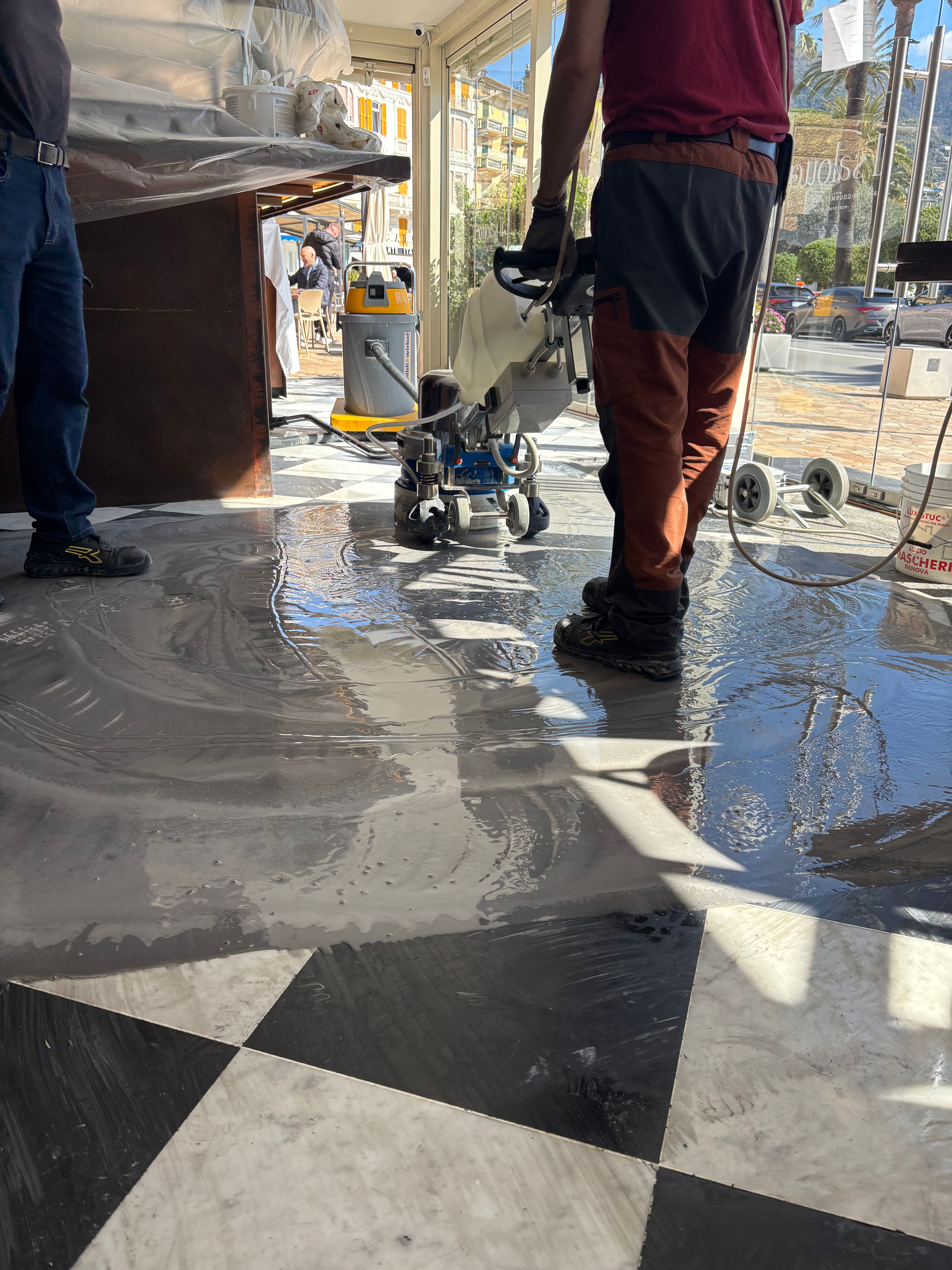 Rifinitura superfici