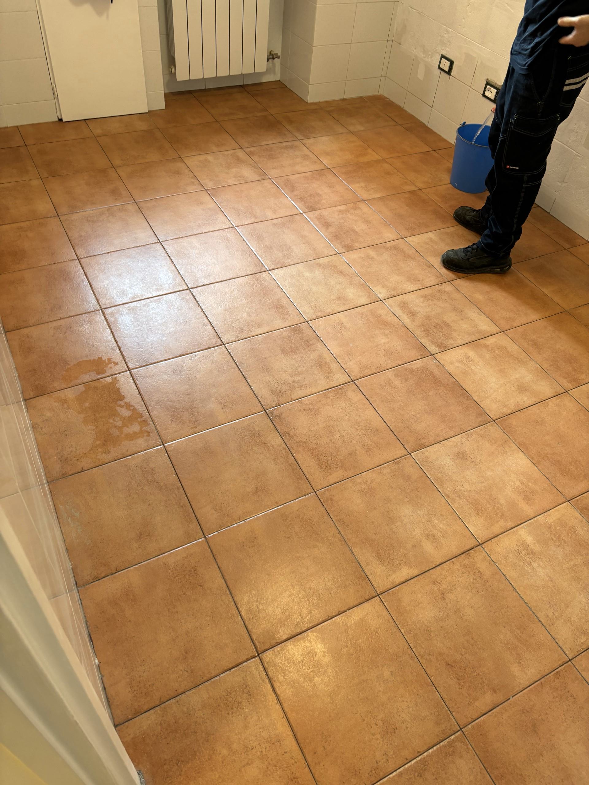 Lavaggio pavimento in cotto