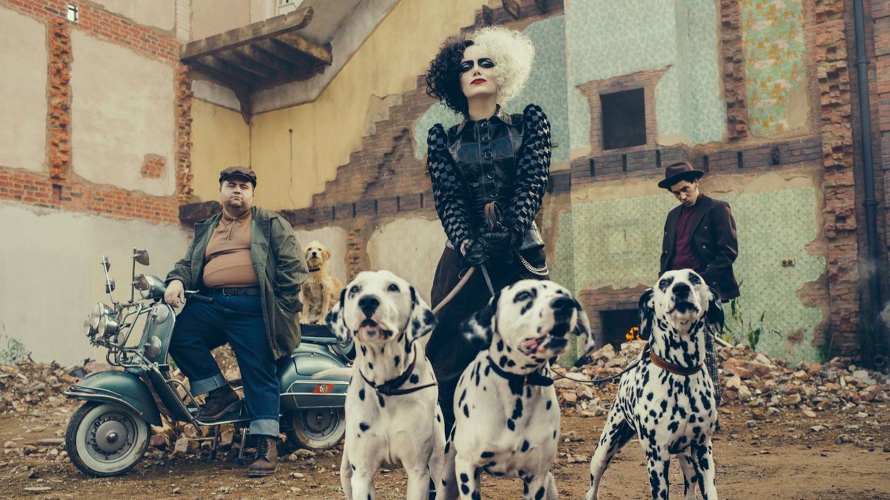 emma-stone-as-cruella-de-vi_0.jpg
