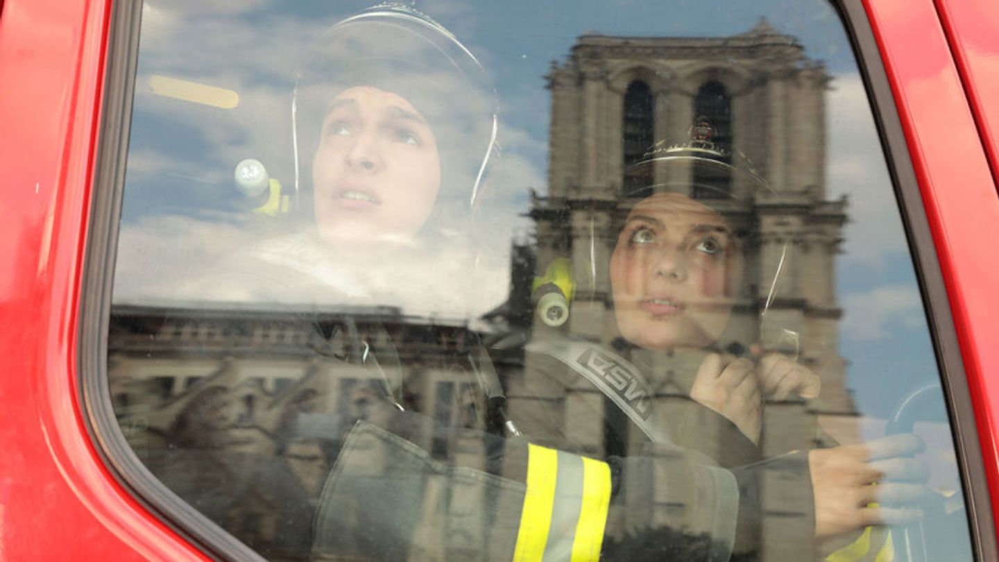 Notre Dame i flammer / Foto: David Koskas