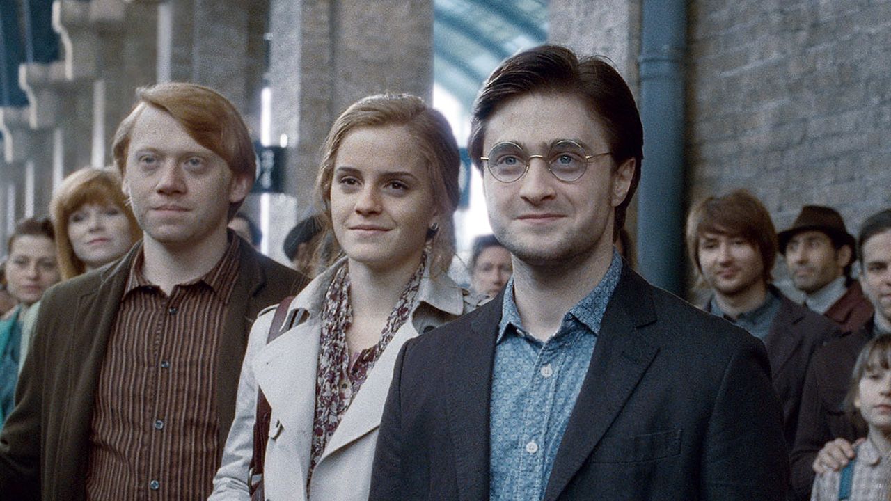 harry-potter-and-the-deathl.jpg