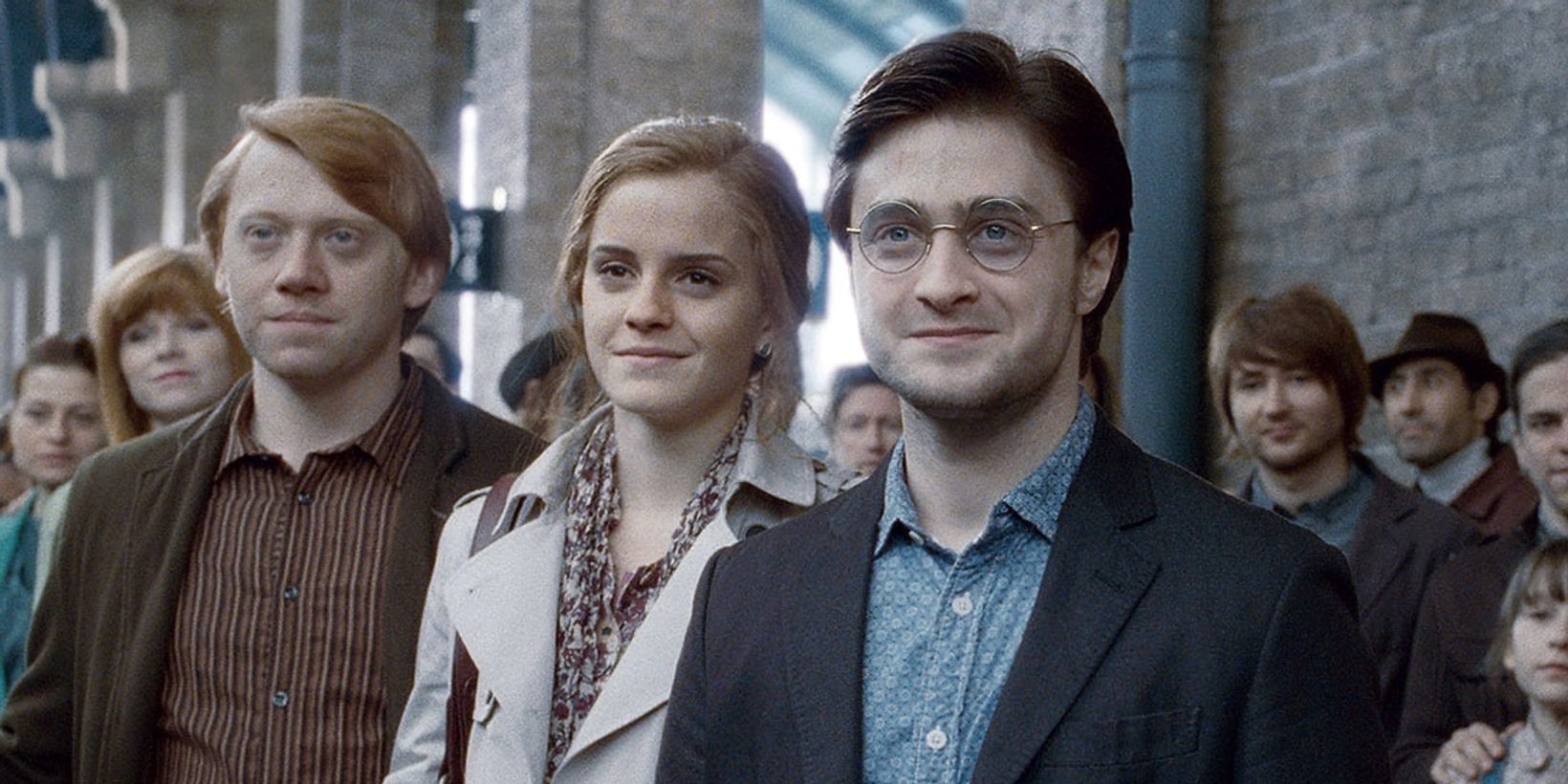 harry-potter-and-the-deathl.jpg