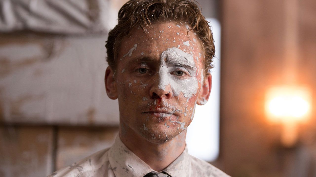 Tom Hiddleston i High Rise