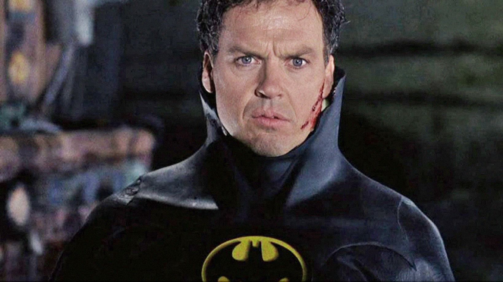 Første kig på Michael Keatons nye Bruce Wayne og Supergirl i fuld dragt