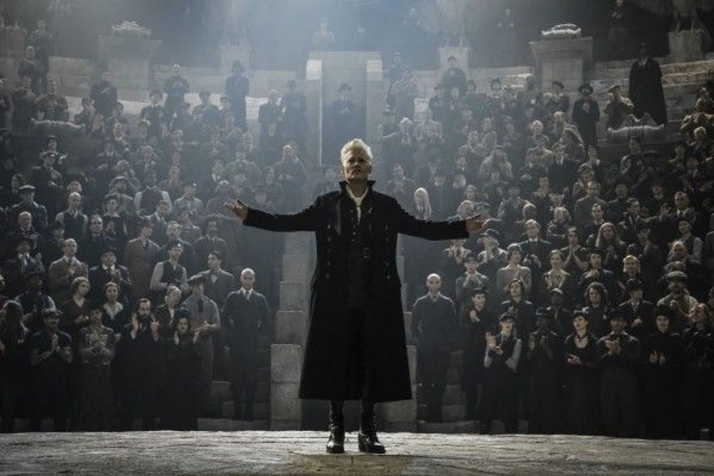 fantastic-beasts-the-crimes-of-grindelwald-johnny-depp-grindelwald