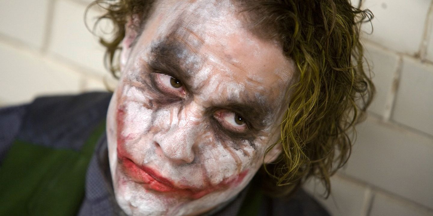 the-dark-knight_8f4aa12b.jpg