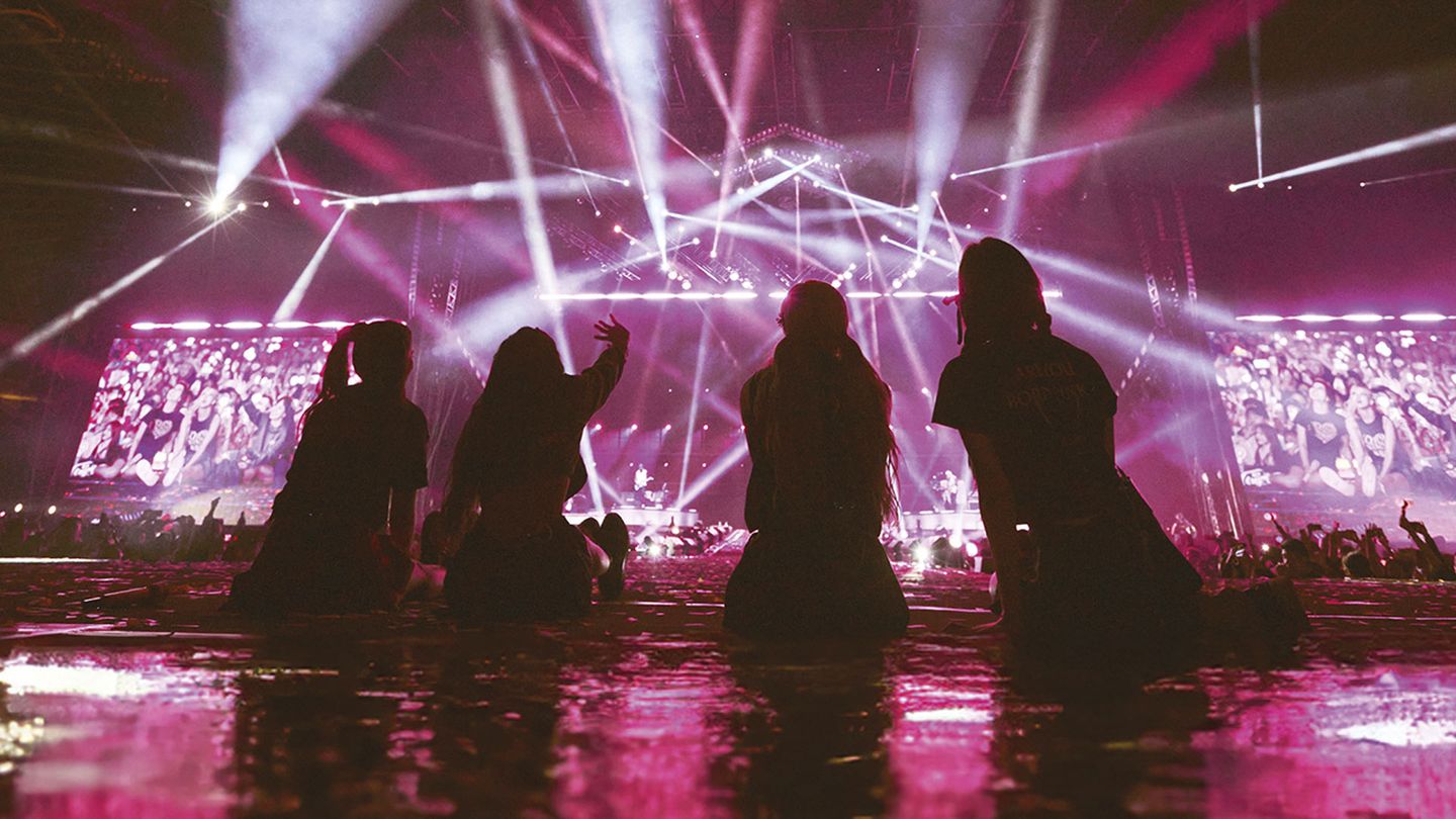 BLACKPINK BORN PINK in cinemas