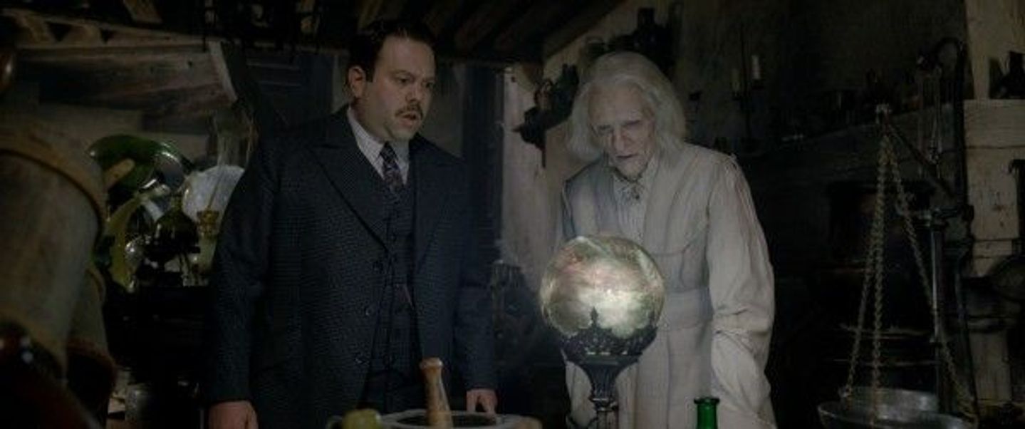 fantastic-beasts-the-crimes-of-grindelwald-nicolas-flamel