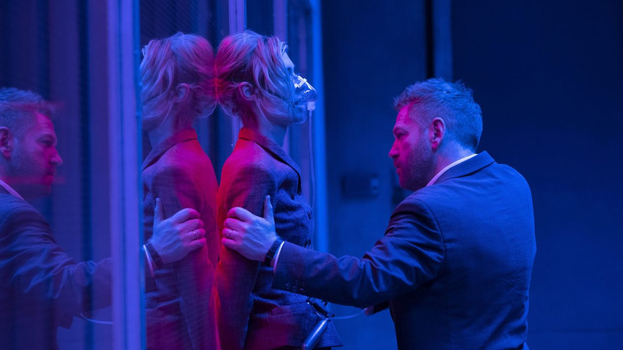 tenet-elizabeth-debicki-kenneth-branagh-scaled.jpg