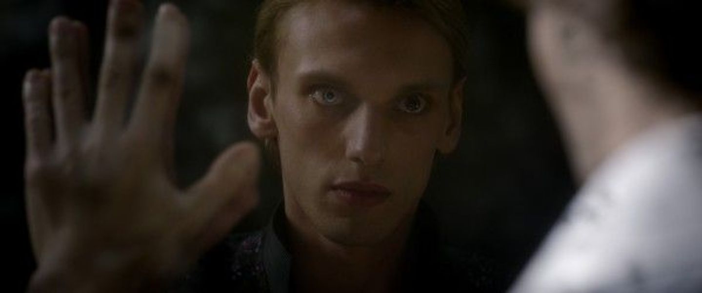fantastic-beasts-the-crimes-of-grindelwald-jamie-campbell-bower