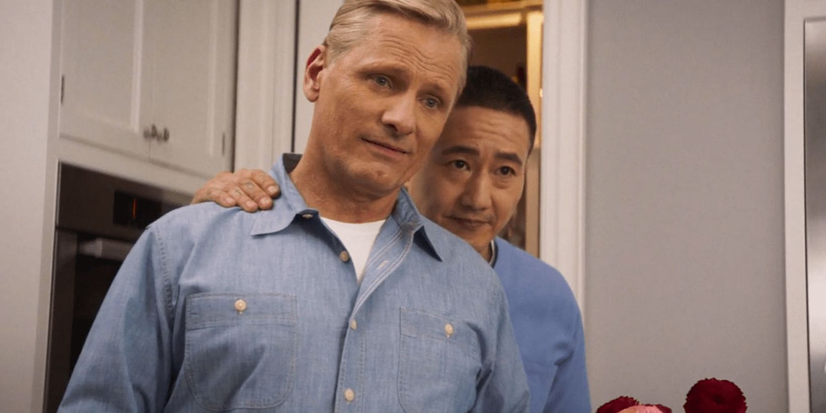 viggomortensen-falling.jpg