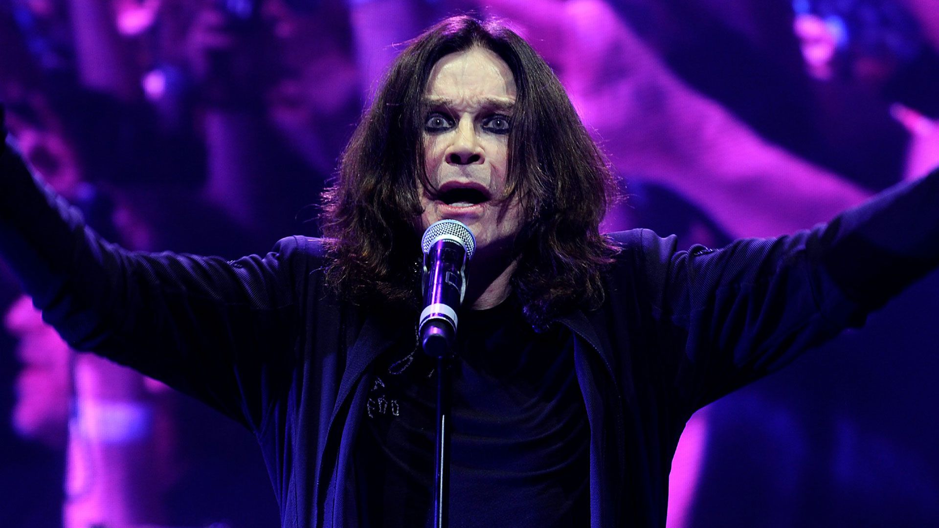 Black Sabbath: Live... Gathered in Their Masses