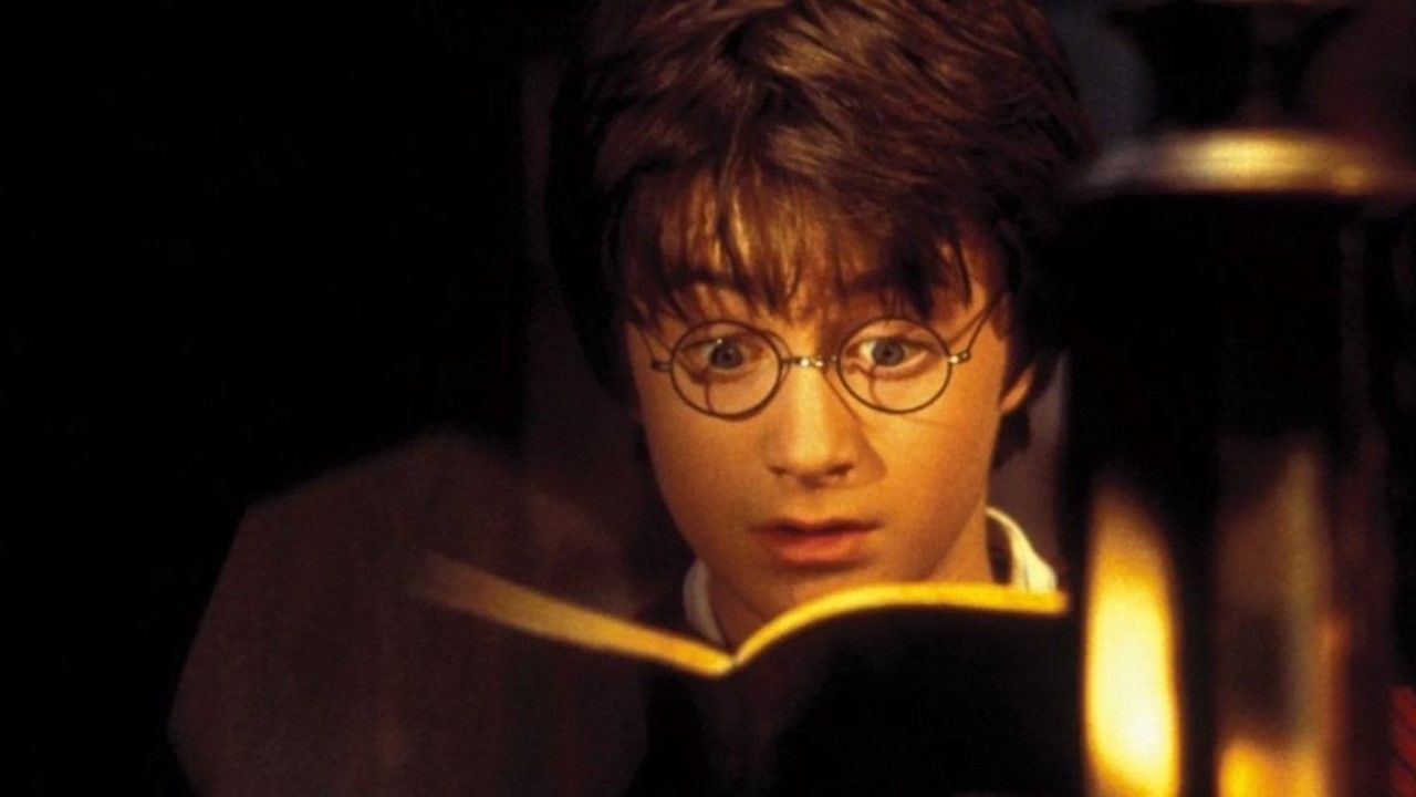 harry-potter-reading-book.jpg