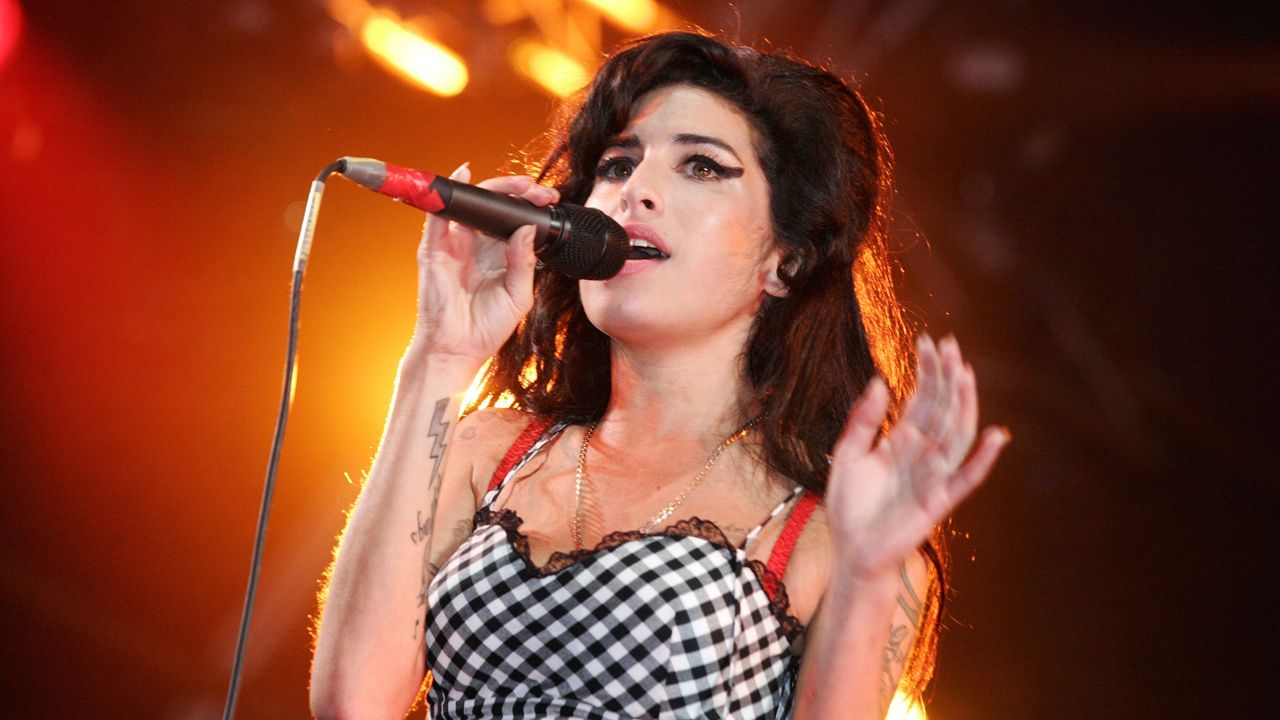 amy_gallerip.jpg