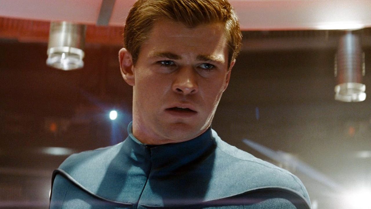 startrekhemsworth.jpg
