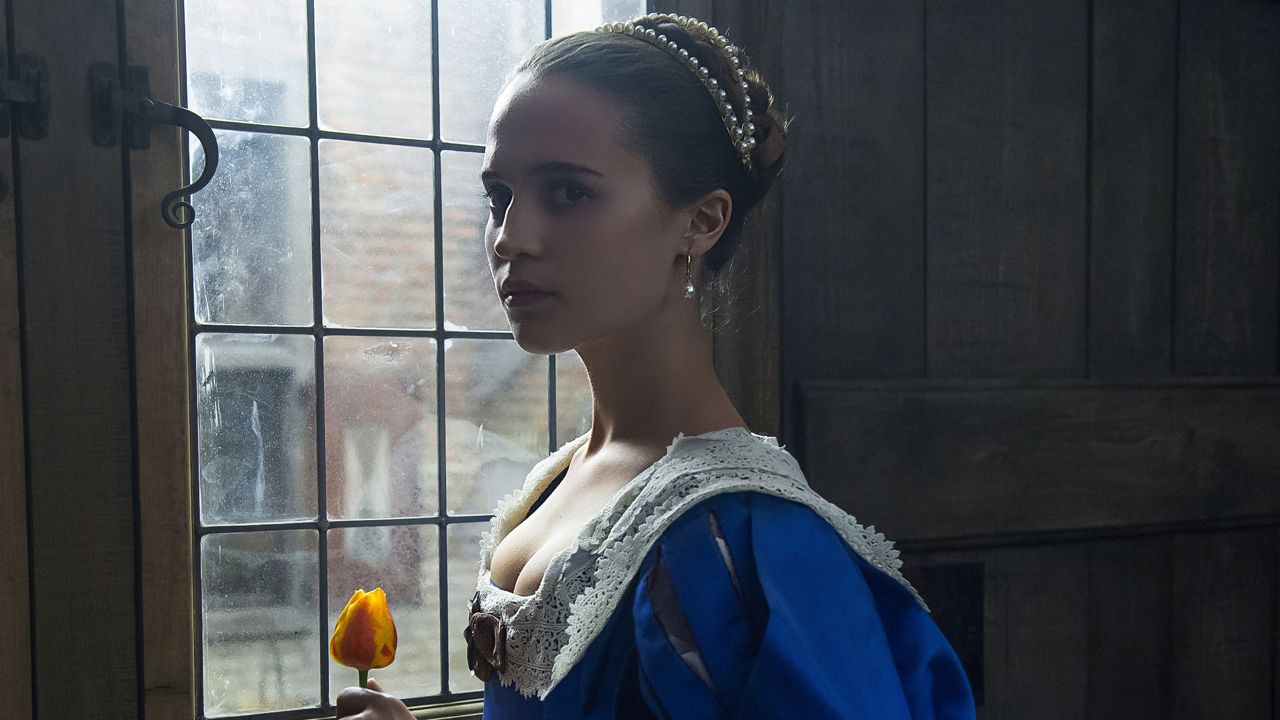 aliciavikander3_0.jpg