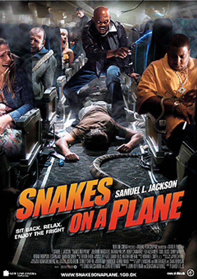 scene-snakes-on-a-plane_1.jpg