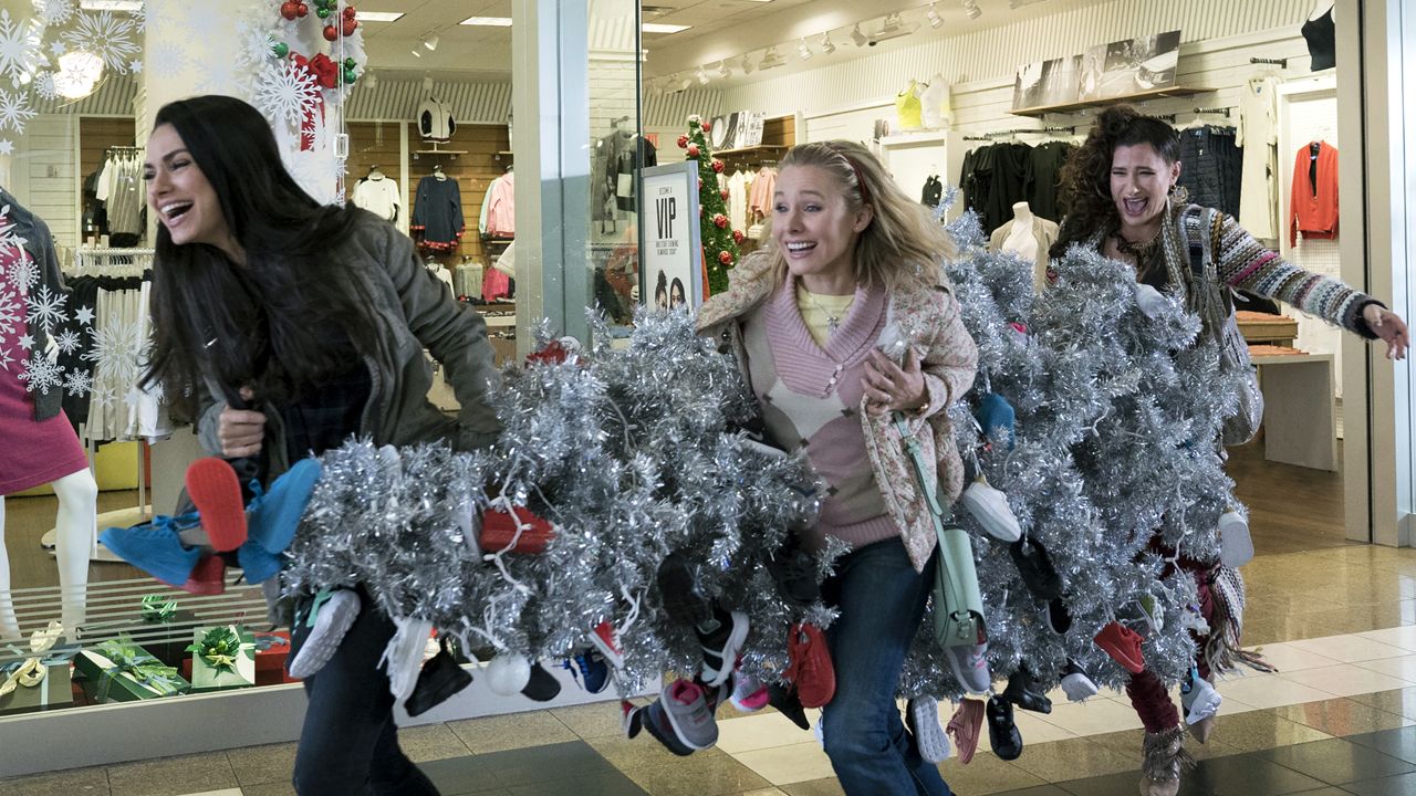 badmoms2_still2.jpg