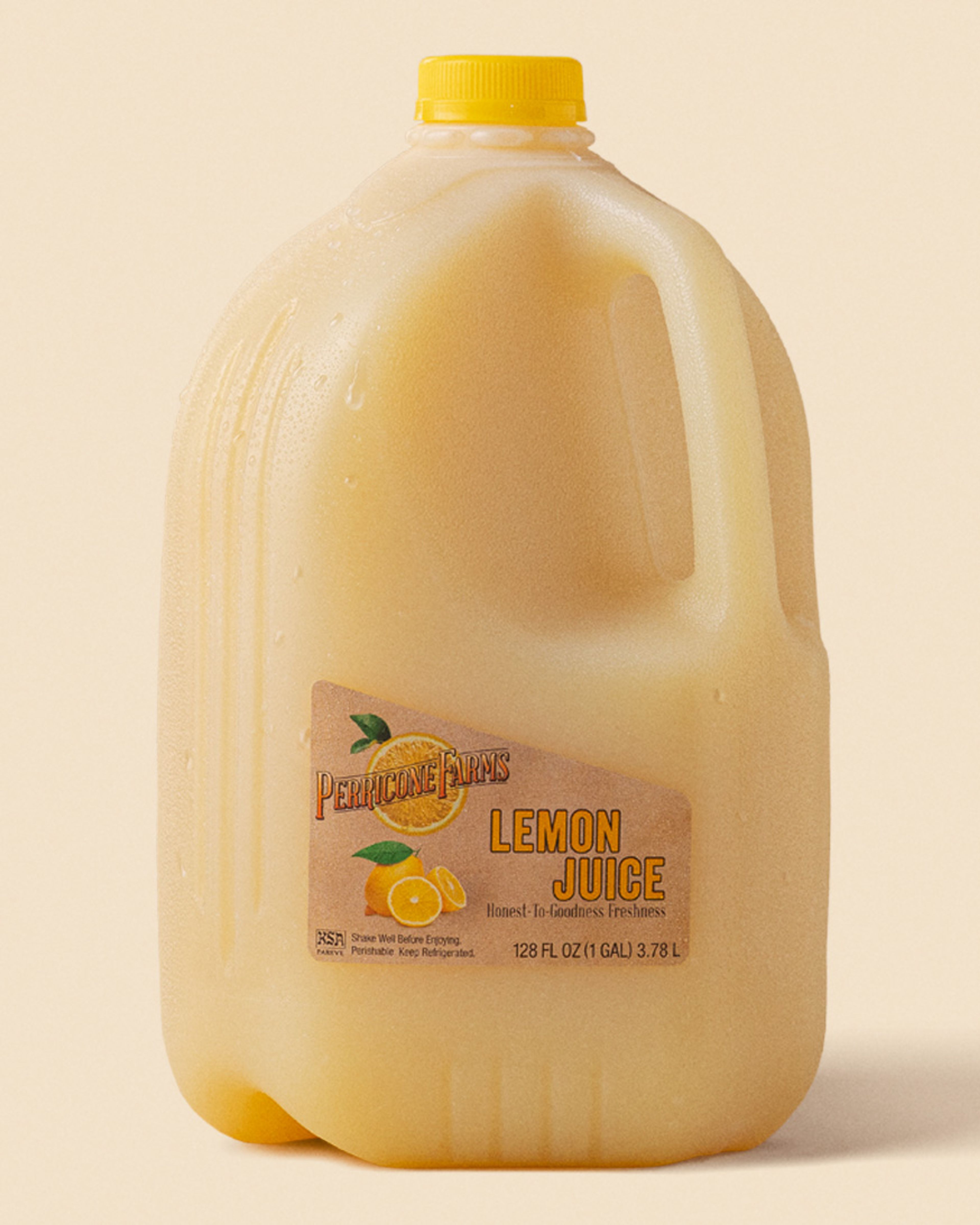 A bottle of Perricone Farms 32 oz. Unpasteurized Lemon Juice