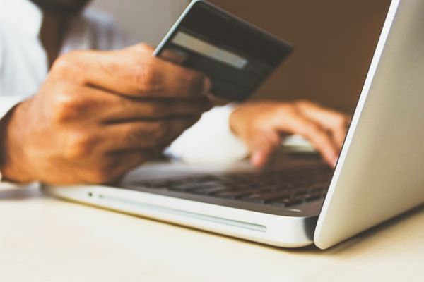 The Remarketing Playbook: Turn Window Shoppers into Buyers in 2026