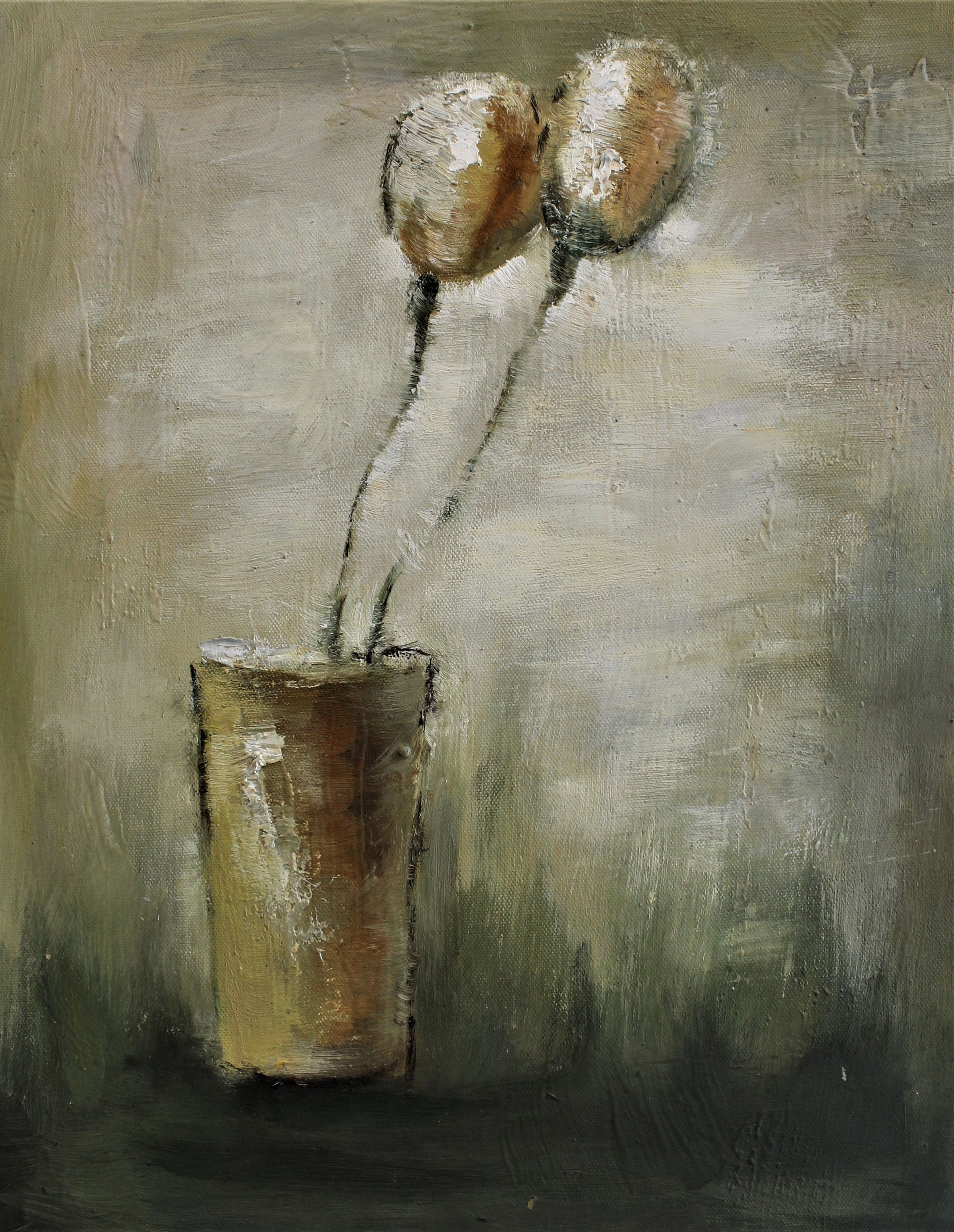 Deux tulipes abstraites dans un vase