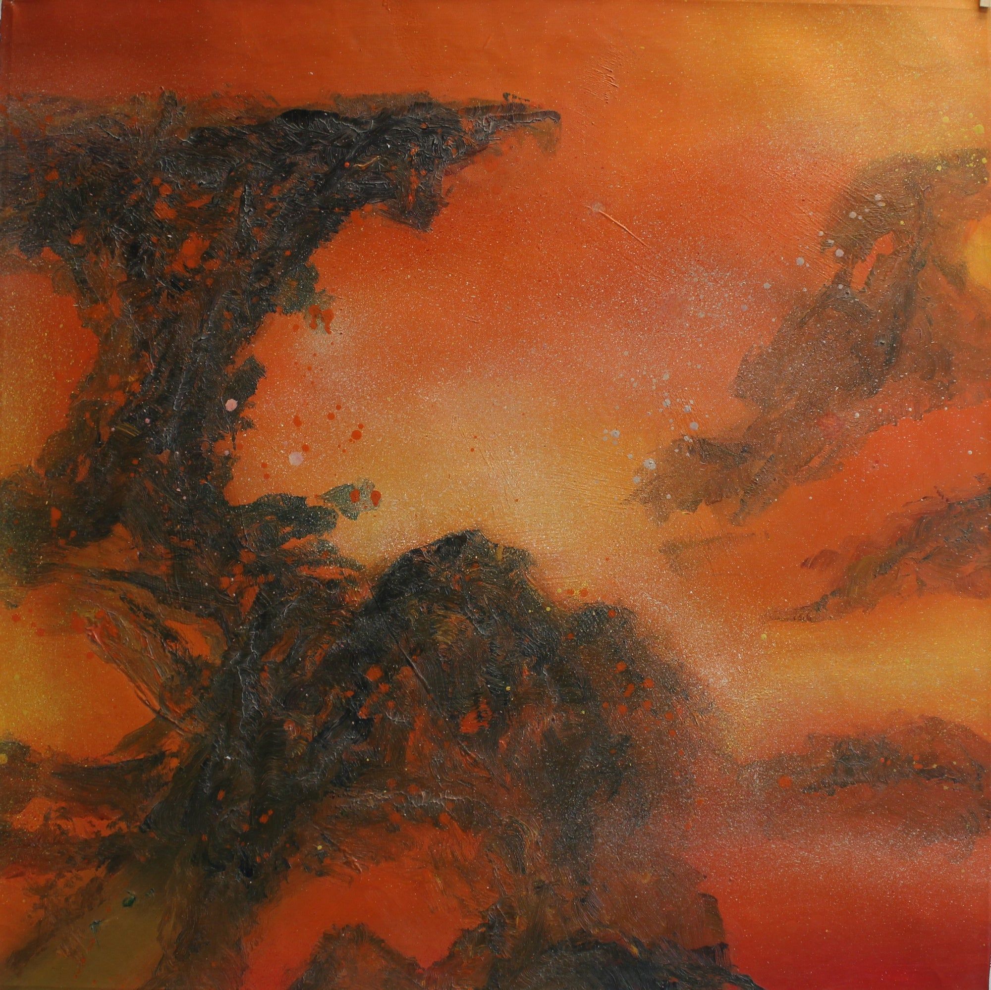 Nuages sombres abstraits avec orange et rouge