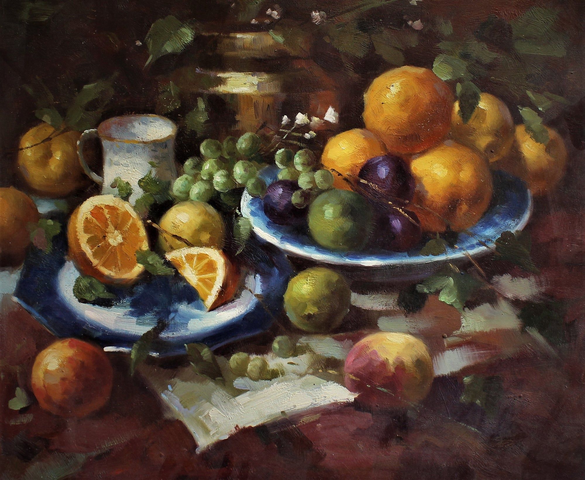 Nature morte de deux coupes de fruits sur une table de cuisine