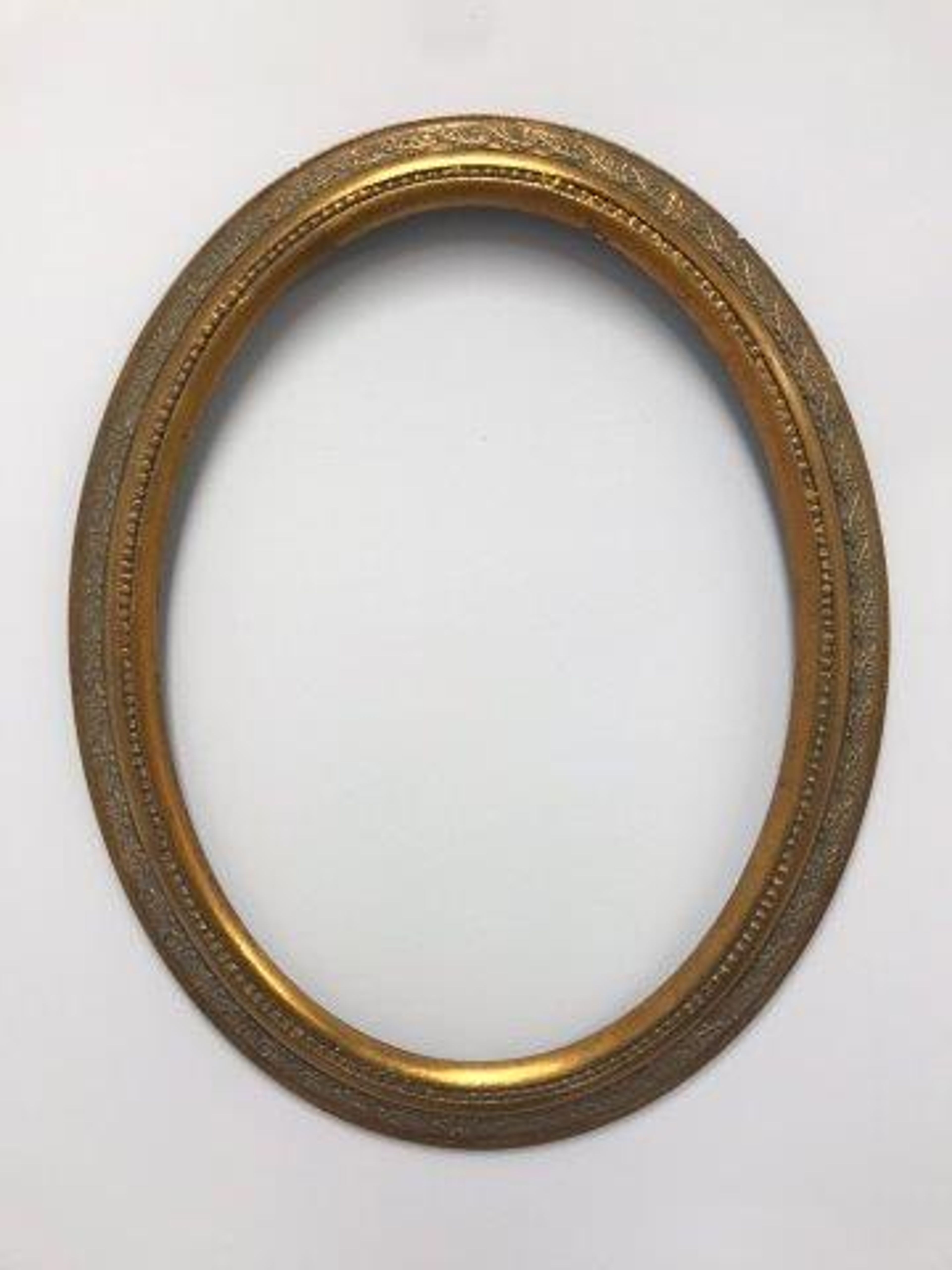 Classical gold oval frame