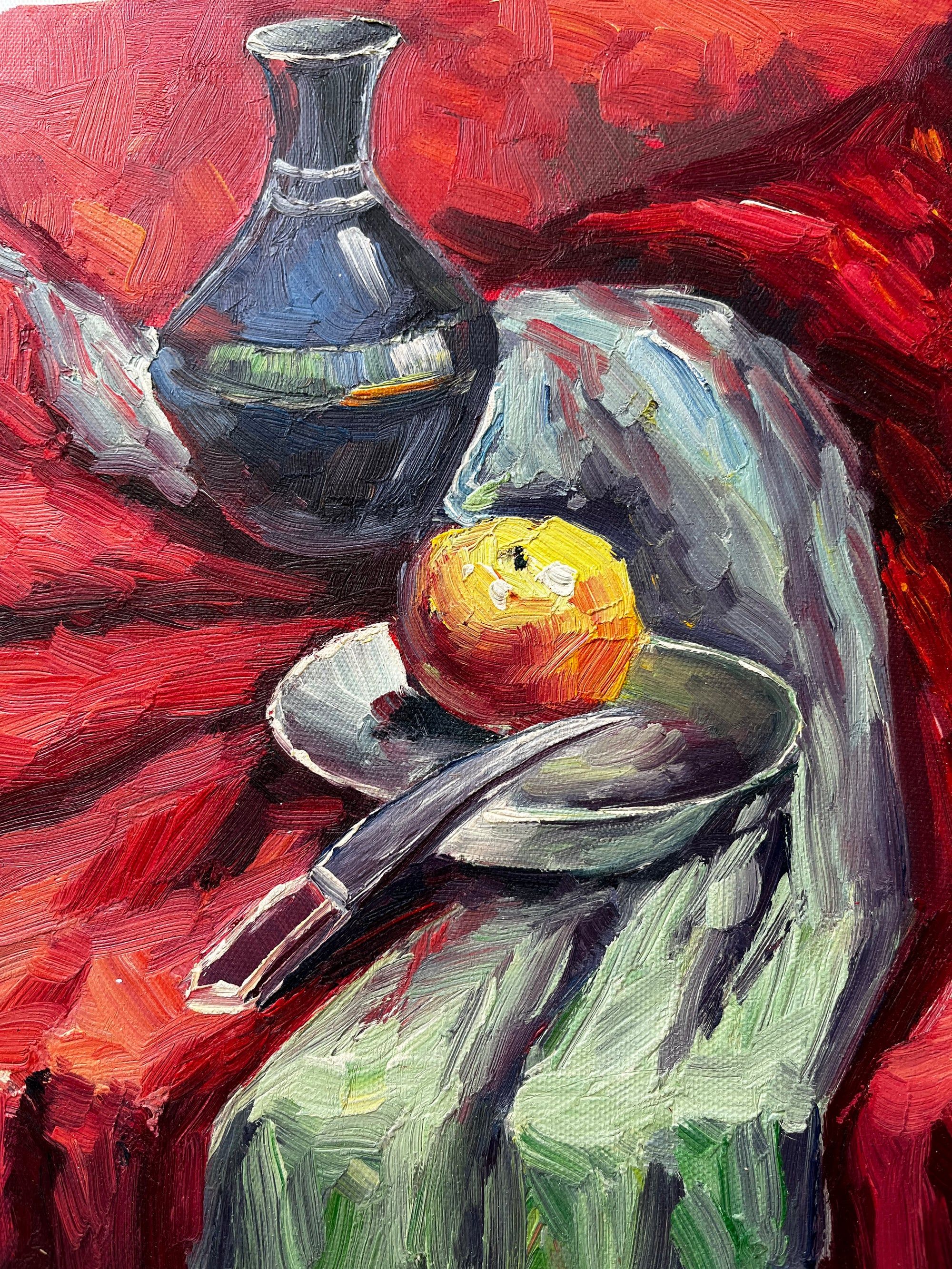 Nature morte d'une pomme dans une assiette