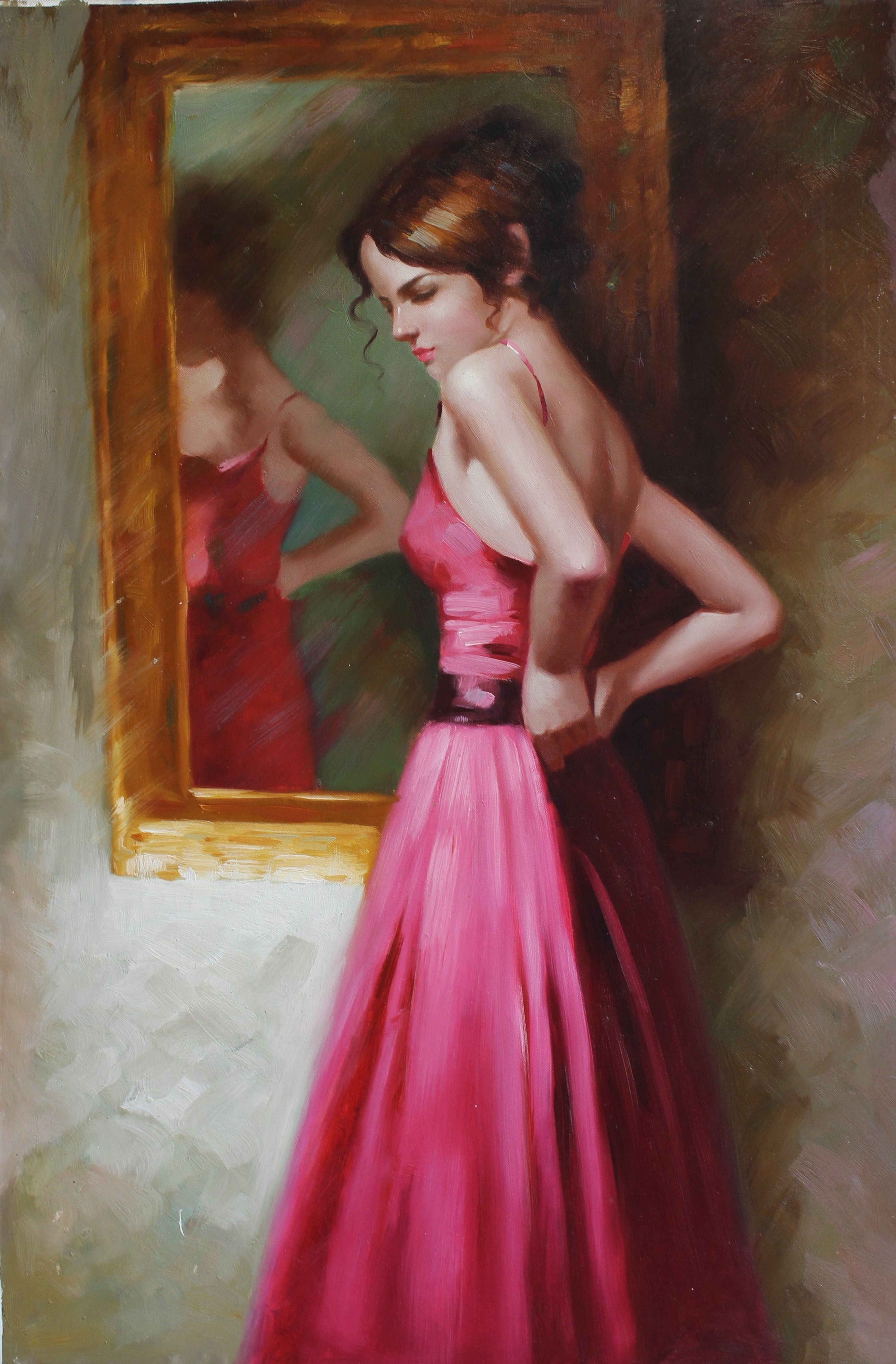 Femme portant une robe rose