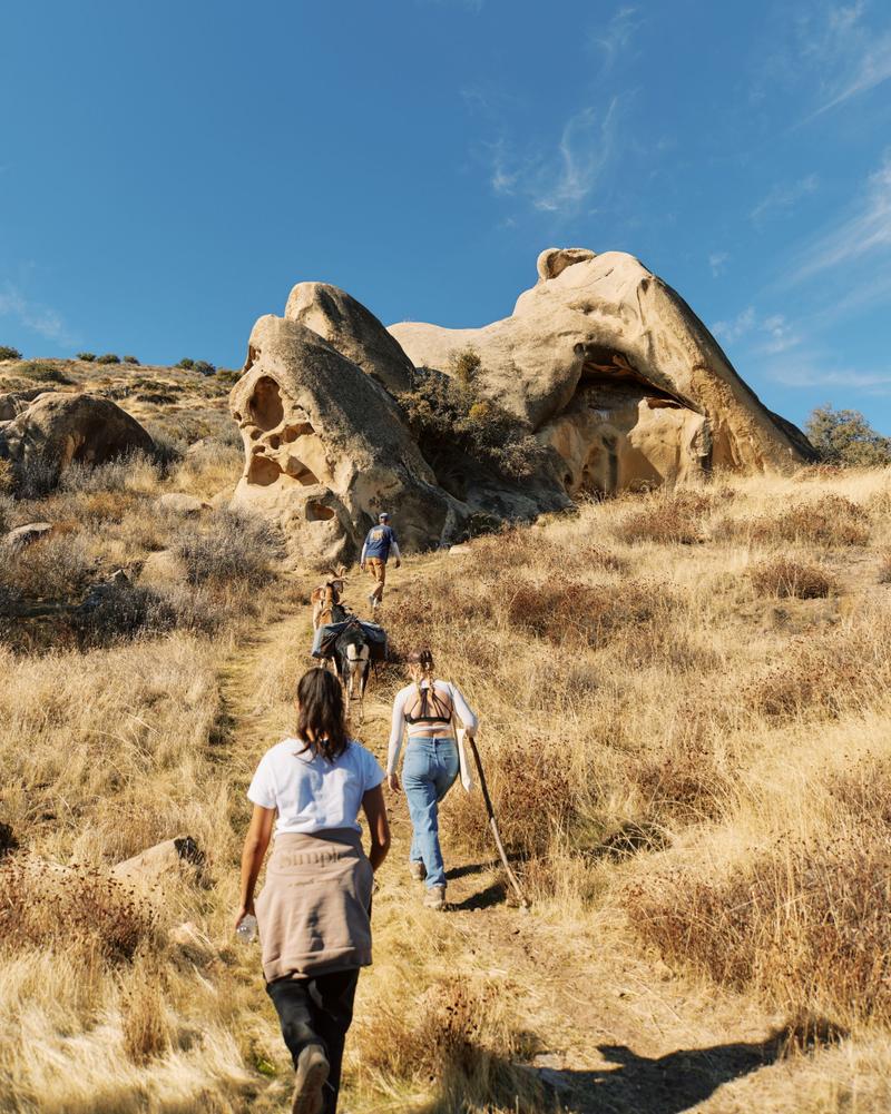 Sandstone rock formations along the Deer Loop trail