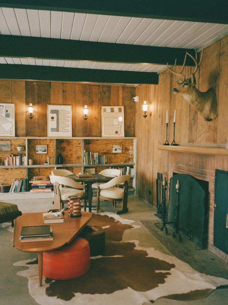 Lamar’s Lobby, a cozy seating room