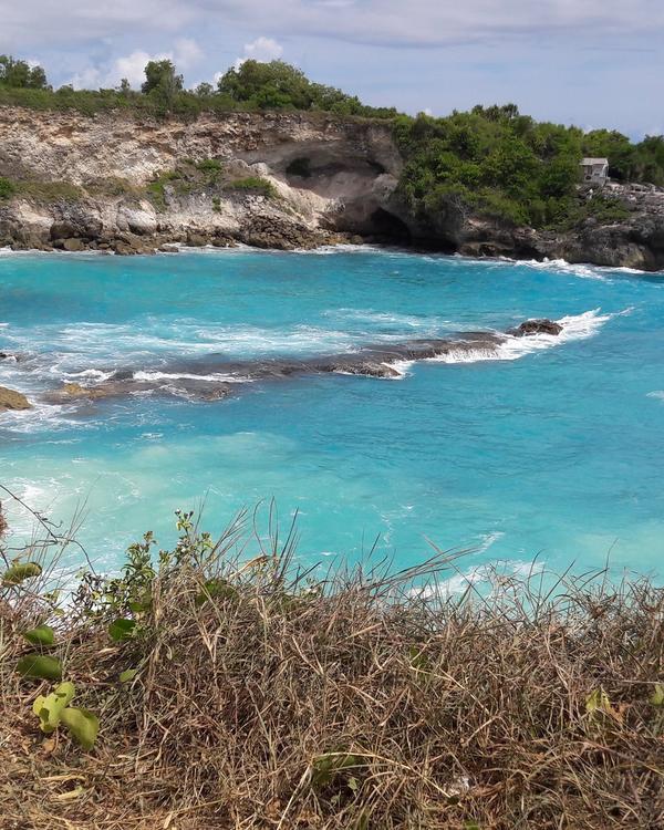 Blue Lagoon snorkeling bay on the Nusa islands near Bali