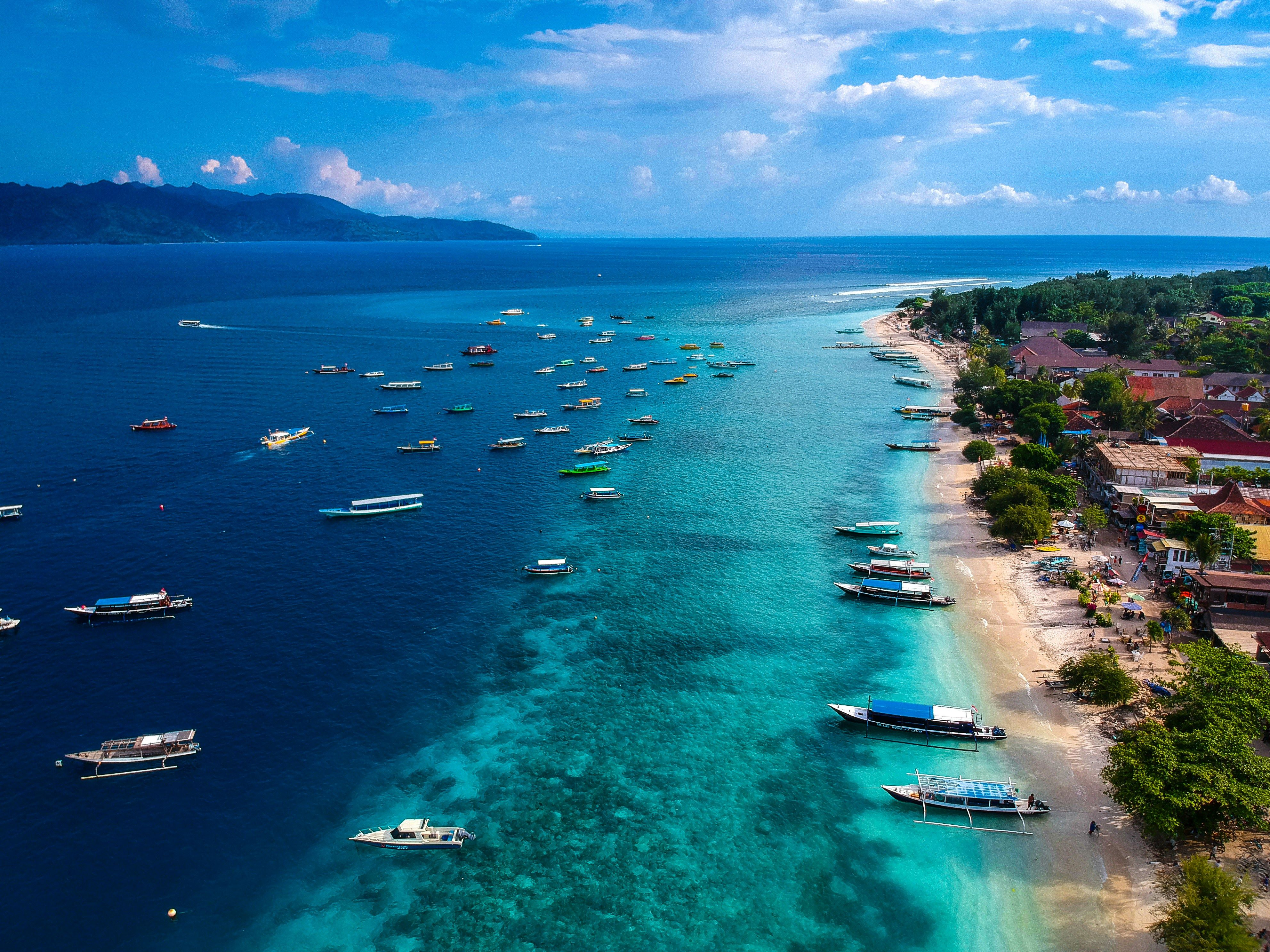 Lombok and Gili Islands — Kuta beaches, Senaru waterfalls and Gili Trawangan sunsets