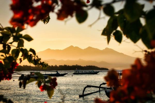 Bali for couples — Ubud retreats, Nusa Penida coast and Uluwatu sunsets