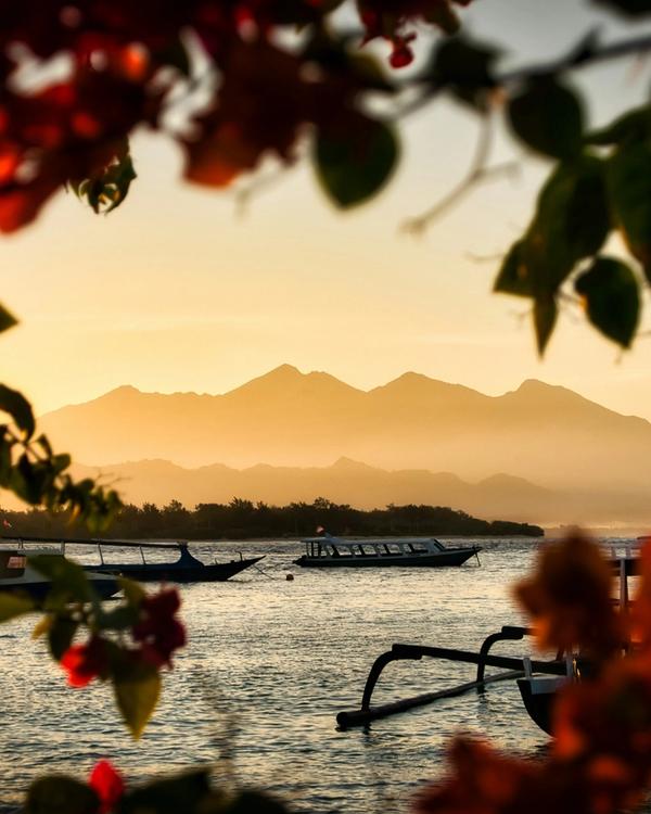 Bali for couples — Ubud retreats, Nusa Penida coast and Uluwatu sunsets